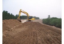 在建的滨州黄河标准化堤防帮